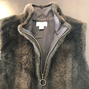 Ann Taylor Loft Faux Fur Zip Vest